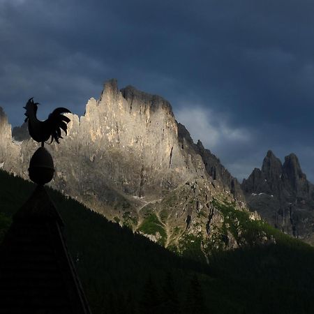 Albergo Centrale San Martino Di Castrozza Esterno foto