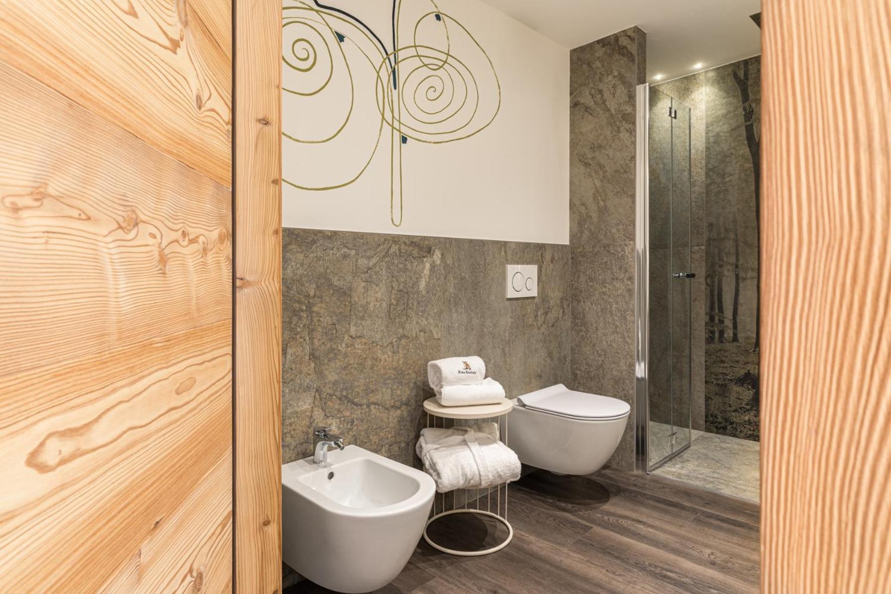 Albergo Centrale San Martino Di Castrozza Esterno foto